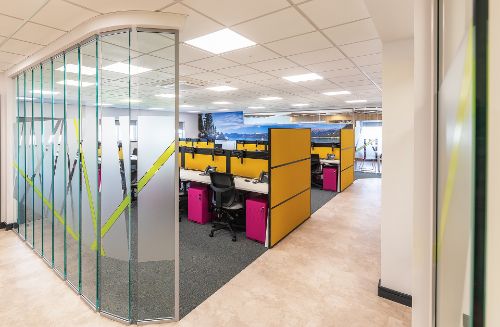 006hull-royal-new-offices-monitior-jpg