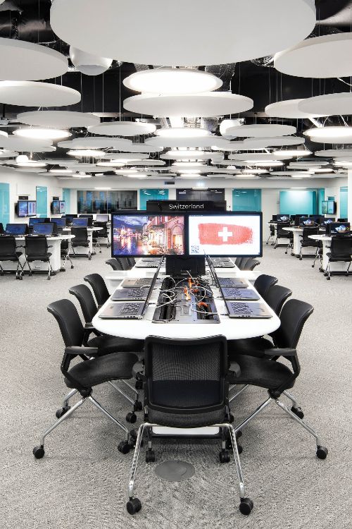 computerroom-web-res-004-jpg