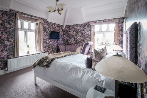 applegarth-villa-003-jpg