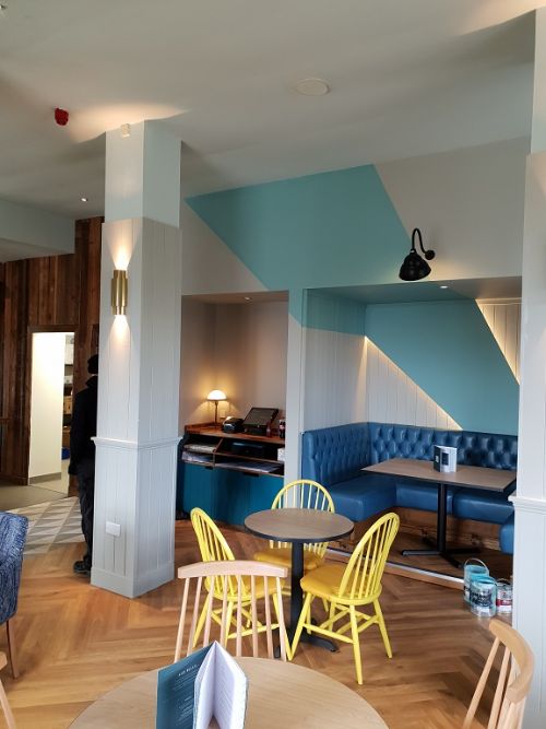 butlins-front-room-7-jpg